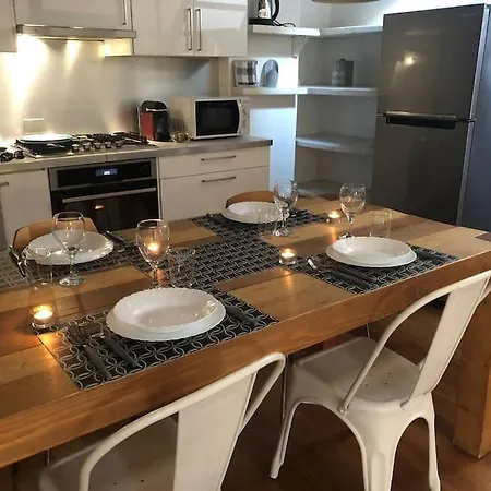 La Petite Maison - Two-room *