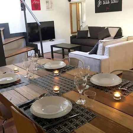 La Petite Maison - Two-room *